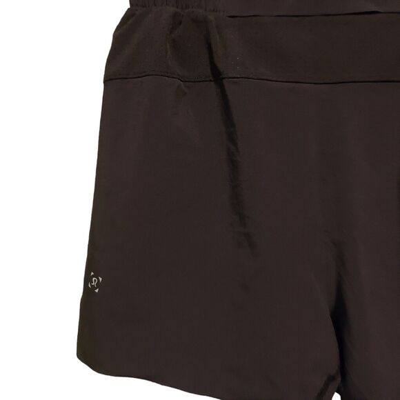Lululemon On The Fly Women's Size XS Black Stretch Shorts - Picture 4 of 10
